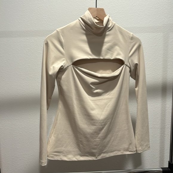 Susana Monaco Mock Neck Slashed Top, Size S - Picture 5 of 8